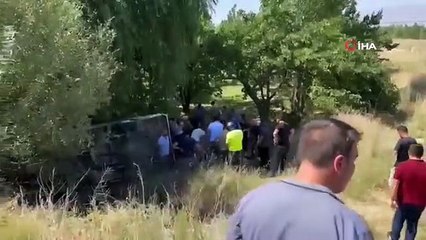 Afyonkarahisar'dan mevsimlik işçileri taşıyan minibüs devrildi