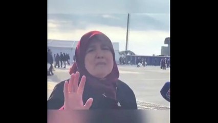 Akaryakıta zam yağarken bir vatandaş: "Türkiye'nin her yeri petrol, güldür güldür petrol akıyor"