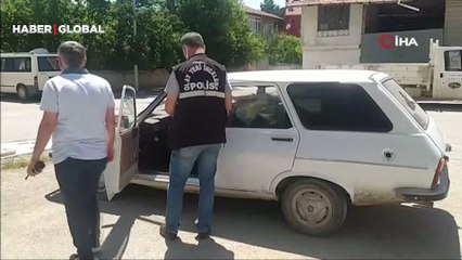 Çalınan oto kazalı şekilde çalındığı yere geri getirildi