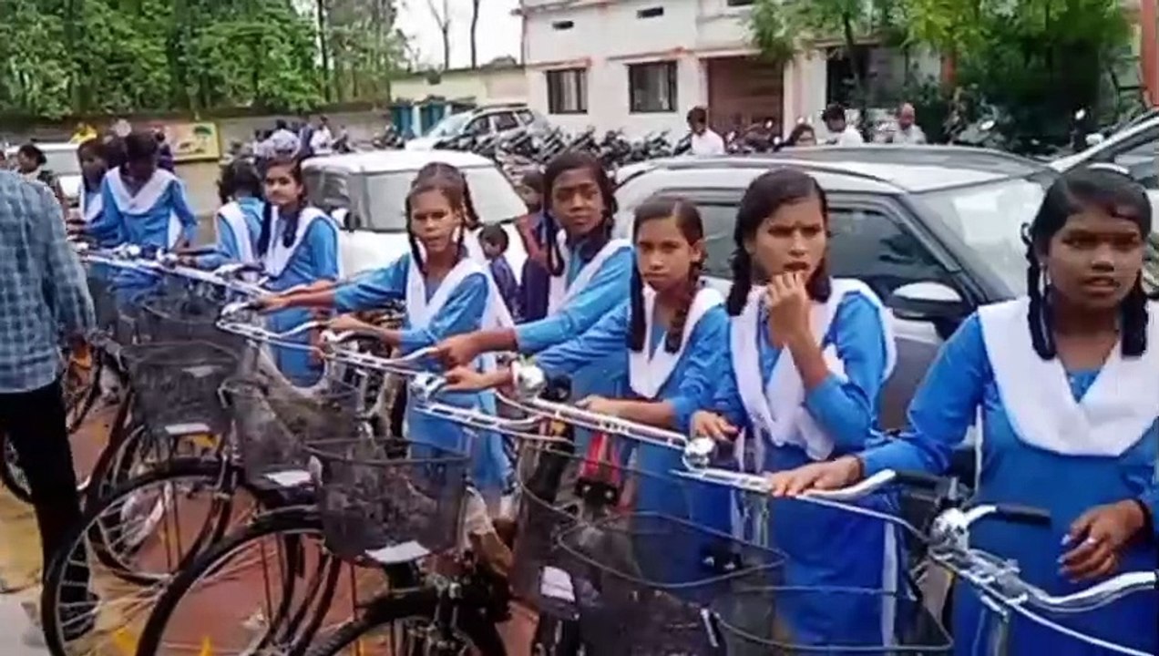 Cycle distribution at Swami Atmanand  Schoo