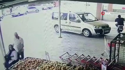 Düzce'de motosiklet ile kamyonet çarpıştı... O anlar kamerada
