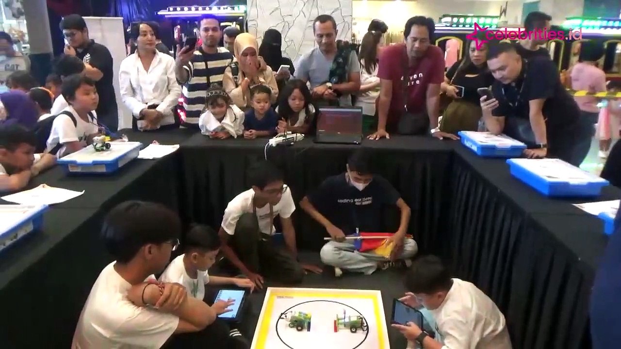 Intip Kompetisi Robot Sumo di Bali, Peserta Cilik Saling Adu Kelihaian