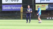 Fenerbahçe'de hazırlıklar sürüyor