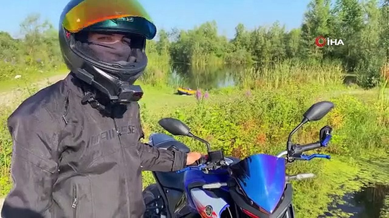 Le flic qui a conseillé le motocycliste pour excès de vitesse "comme un père" a parlé : "Il n'a pas pu retenir ses larmes, j'étais tellement touché"