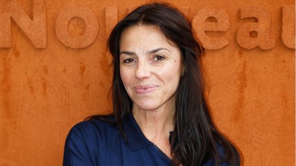 GALA VIDEO - Attelle, minerve… Sophie Le Saint (France 3) en convalescence avant de reprendre l’antenne