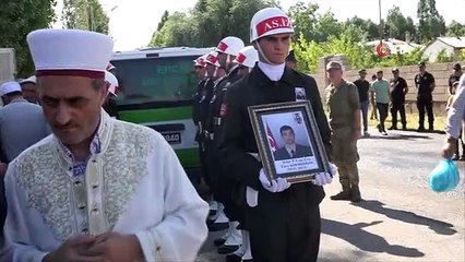 Şehit Enes Kırmızıkoç gözyaşlarıyla son yolculuğuna uğurlandı