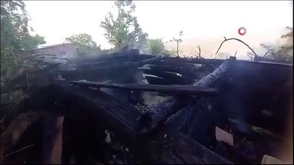 Maison en bois réduite en cendres à Sinop