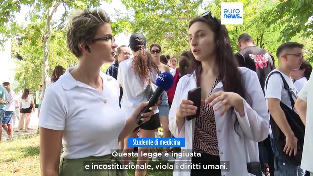 Albania, approvata la legge contro la fuga dei medici. Gli Studenti protestano