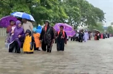 হড়পা বান, রেকর্ড বৃষ্টিতে বন্যা গুজরাটে, জলের নীচে বহু জেলা