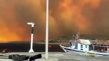 Rodos alev alev yanıyor! Binlerce kişi tahliye edilmeyi bekliyor, görüntüler endişe verici