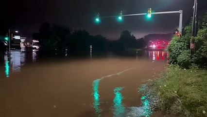 Após os fogos florestais, Canadá é atingido por cheias repentinas