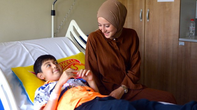 Hiç tanımadığı 10 yaşındaki çocuğa karaciğerini verdi! 48 saat ömrü kalmıştı