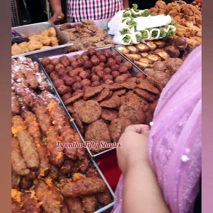Prince Bazar Iftar Vlog| Mirpur Iftar | পরিবারের সাথে ইফতার।Iftar with family  Ispontha Urmi