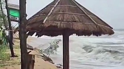 ಪಡುಬಿದ್ರಿ: ಬ್ಲೂಫ್ಲಾಗ್ ಬೀಚಿಗೆ ಕಡಲ್ಕೊರೆತದ ಭೀತಿ - ಪ್ರವಾಸಿಗರಿಗೆ ನೋ ಎಂಟ್ರಿ