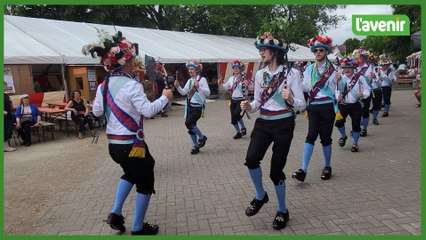 Le groupe anglais Earlsdon Morris Men lors de la 49e édition de l'Artifoire à Hollain