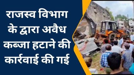सतना: अतिक्रमणकारियों पर प्रशासन का चला बुलडोजर