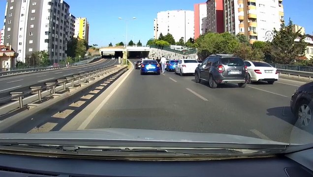 Düğünde havaya ateş açan magandalar gözaltına alındı