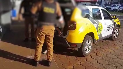 Homem que esfaqueou vizinho é encaminhado à Delegacia