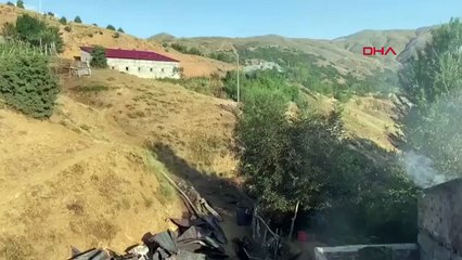 2 vaches sont mortes dans l'incendie de la grange du quartier Genç de BINGÖL