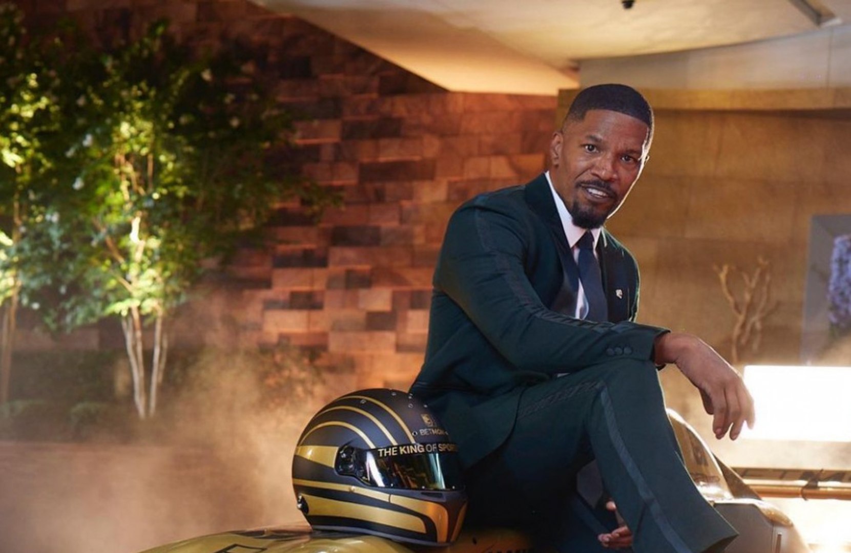 ⁣Kevin Hart envía apoyo a Jamie Foxx tras problemas de salud