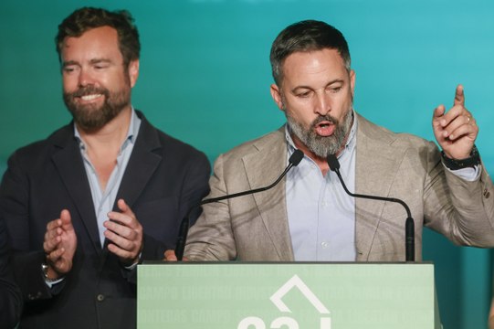 Abascal carga contra Feijóo tras las elecciones: Han vendido la piel del oso antes de cazarlo