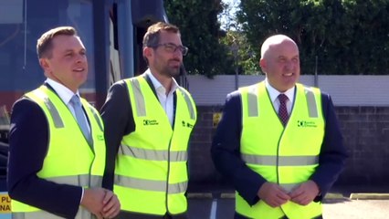 Liberal MP apologises for 'ugly and undignified' texts