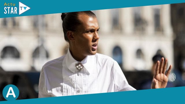 PHOTOS Stromae : Son fils les pieds dans l'eau, escapade de rêve immortalisée par sa femme Coralie