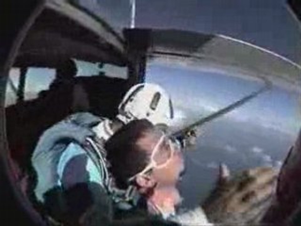 Saut en parachute en Guadeloupe (temps réel)