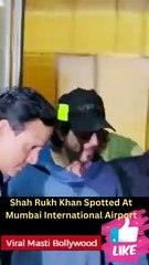 Shah Rukh Khan Spotted At Mumbai International Airport