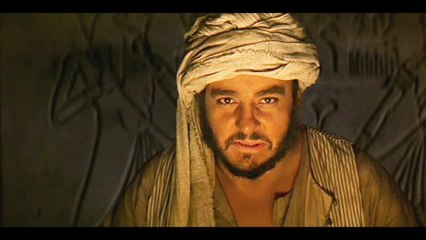 Sallah d'"Indiana Jones" vit sur une petite île et a épousé une femme beaucoup plus jeune que lui