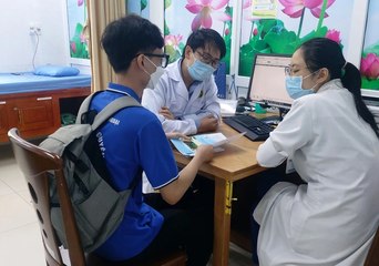 TPHCM chăm sóc sức khỏe cho người bị ảnh hưởng dịch Covid-19
