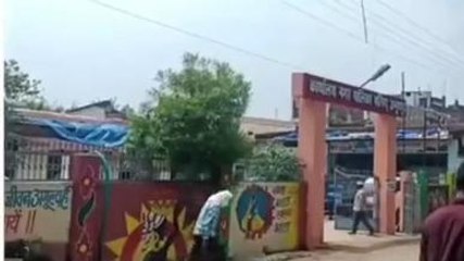 अनूपपुरः सड़क का जर्जर हाल राहगीर बेहाल,जिला प्रशासन से निराकरण की मांग..देखें खबर