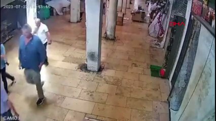 Görevimiz Tehlike Filminin İkinci Bölümü İçin Türkiye'ye Gelen Ünlü Yönetmen