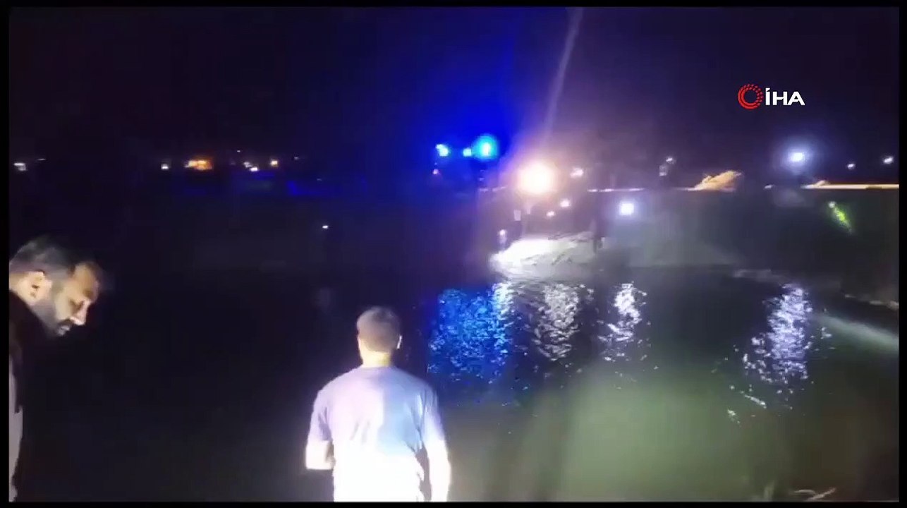 Deux cousins perdus dans le canal d'irrigation de Şanlıurfa video