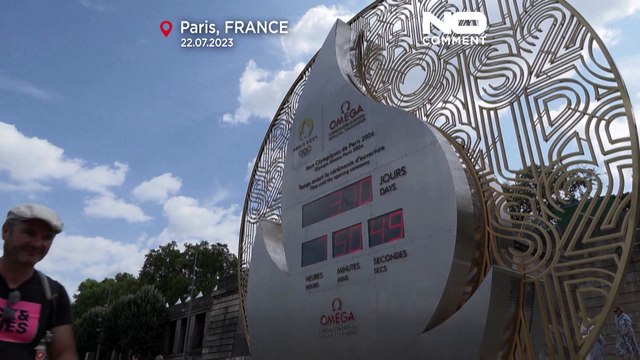 Relógio gigante faz a contagem decrescente para Jogos Olímpicos de Paris 2024