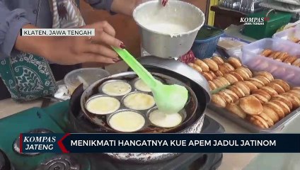 Menikmati Hangatnya Kue Apem Jadul Jatinom