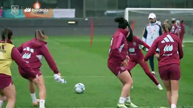 La Selección Femenina de fútbol entrena para su segundo partido en la Copa del Mundo