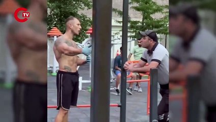 Tişörtsüz spor yapan erkekleri güvenliğe şikayet ettiler! “Canın mı çekiyor birader bizi…”