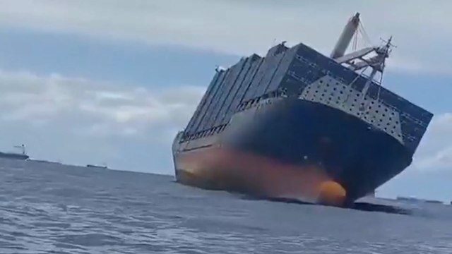 Taïwan : un porte-conteneurs coule et perd 600 conteneurs en mer
