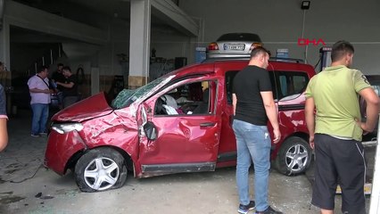 Afyonkarahisar'da kavşakta kaza: 1 kişi yaralandı