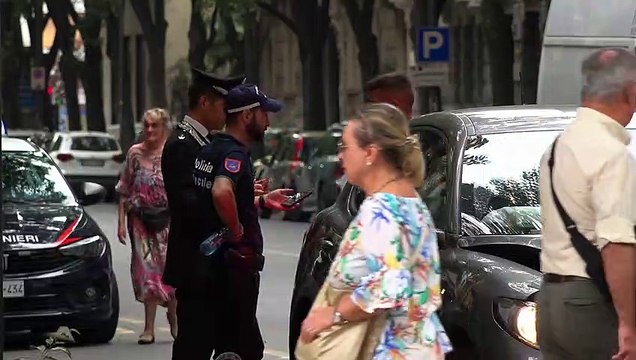 Incidente all'incrocio: coinvolti l'auto di scorta di Ignazio La Russa e un mezzo dei vigili del fuoco