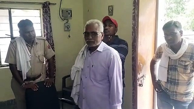 सरकारी अस्पताल में सक्रिय हो रहे शातिर, उपचार तो मिला नहीं, मोबाइल चोरी चला गया, बातों में उलझाकर, नजरें चुराकर दे रहे वारदातों को अंजाम