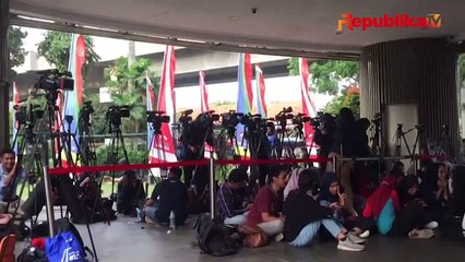 12 Jam Lebih Diperiksa, Ini Jawaban Airlangga Hartarto