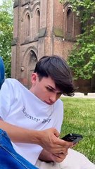 Ma dernière vidéo sur le sujet vous a plu et a suscité pas mal de réaction  Mais il est temps que j’explique ce qu’est la solitude et surtout sa raison ✨