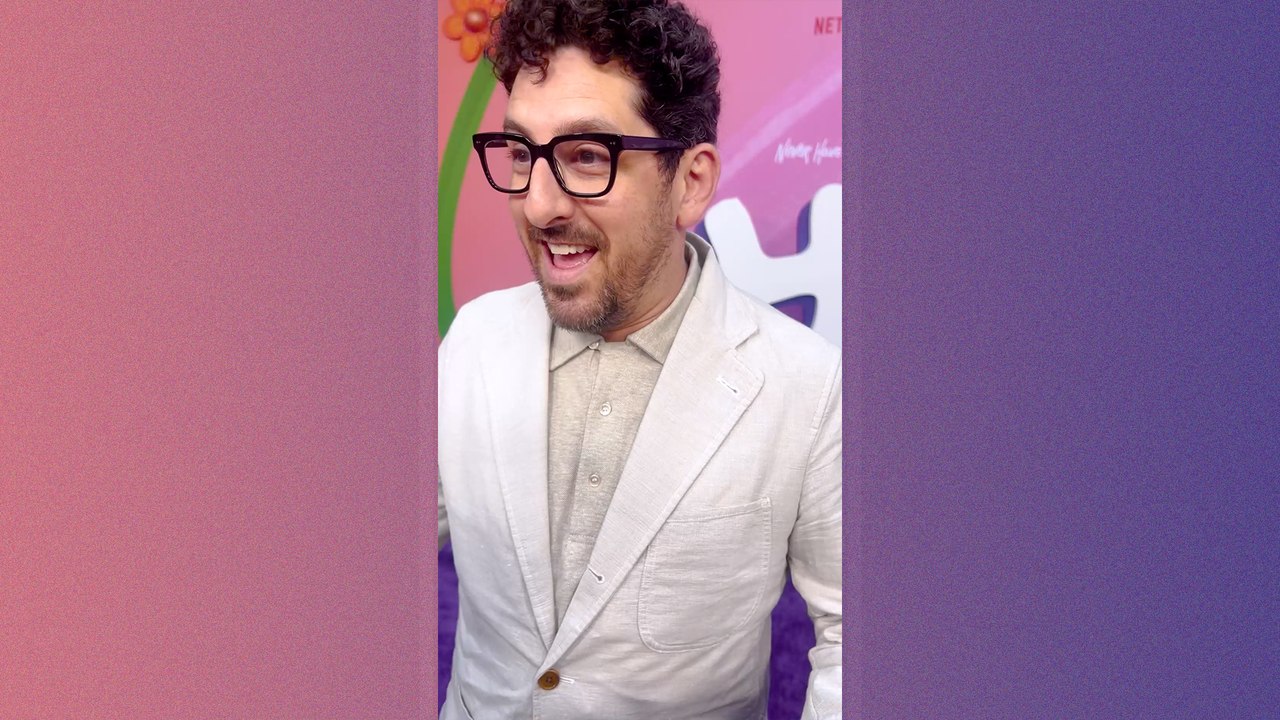 Adam Shapiro From 'Never Have I Ever' Is Going to Miss Benjamin Norris' Foot Massages