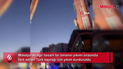 Bayrak hassasiyeti yıkımı durdurdu