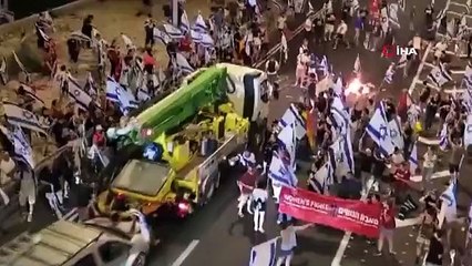 İsrail'de tartışmalı yasa tasarısının onaylanması sonrası sokaklar karıştıNetanyahu: "Seçmenin iradesini gerçekleştirmek kesinlikle demokrasinin sonu...