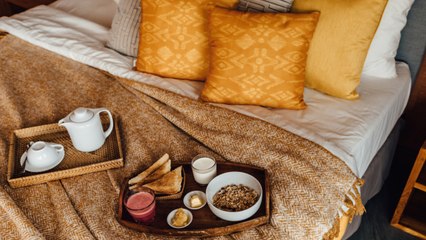 9 Cozy Decor Swaps That Feel Like Fall