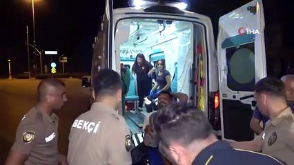 Il a été agressé et blessé alors qu'il marchait sur le trottoir, il fumait en étant allongé dans le sang.