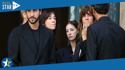 “Je me retrouve orpheline” : les mots émouvants de Charlotte Gainsbourg et Lou Doillon aux obsèques